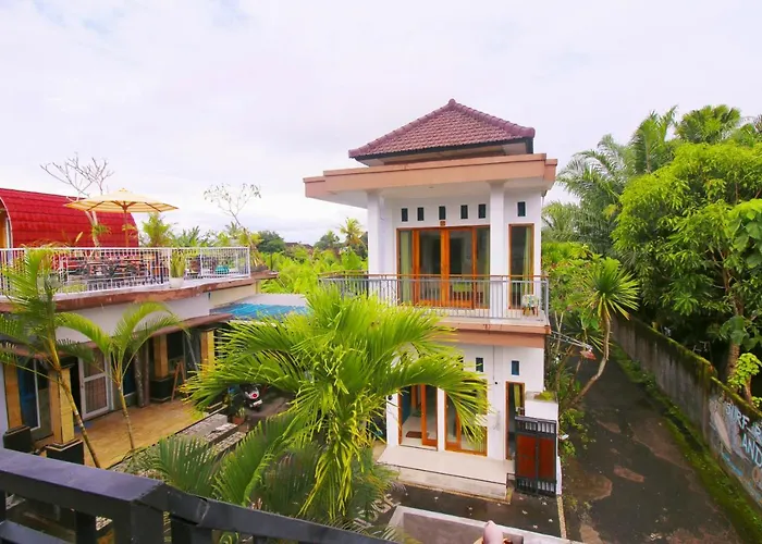 Medewi Hady Surf Camp * Airsatang