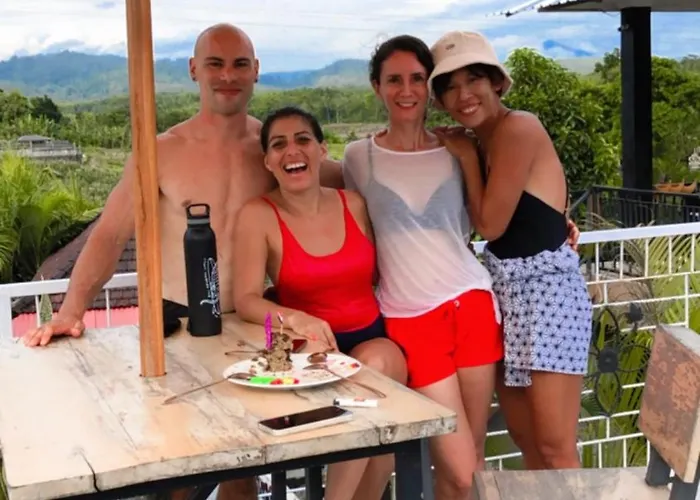 Medewi Hady Surf Camp Séjour chez l'habitant Airsatang